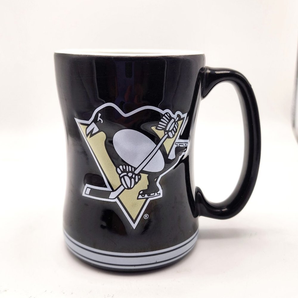 Boelter Brands NHL Pittsburgh Penguins Black Coffee Mug